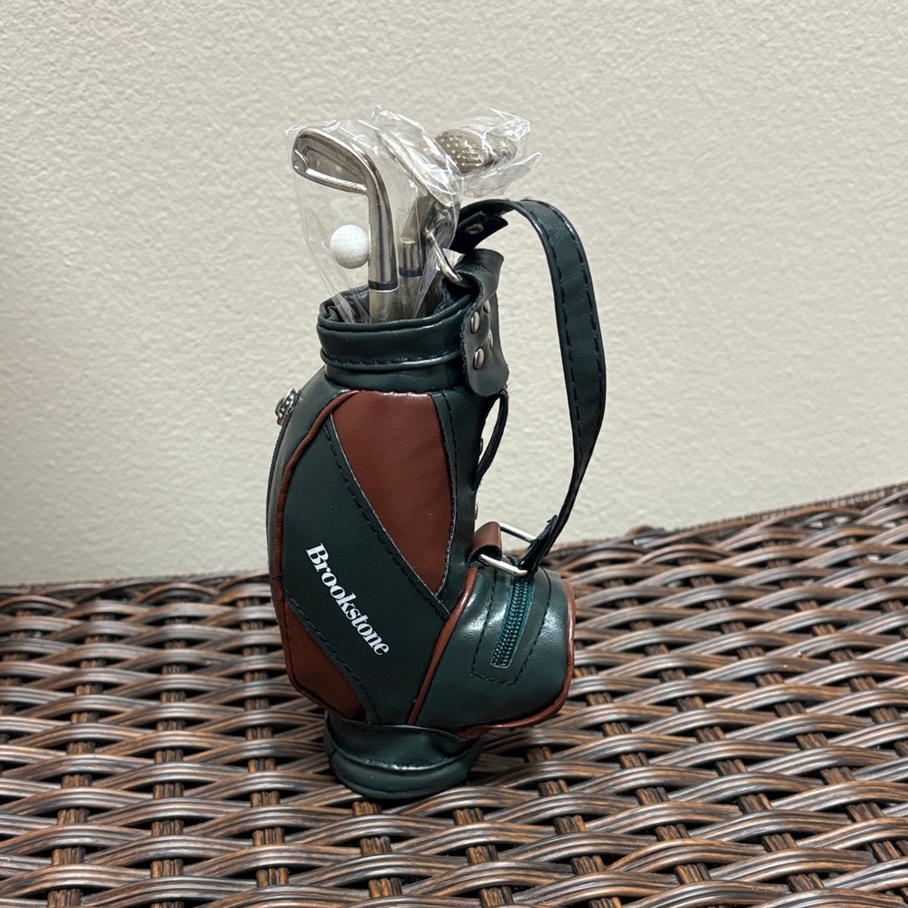 Brookstone Office Desk Brown and Black Golf Club Pen Set